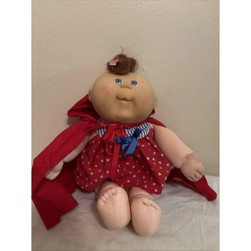 Vintage 1989 Cabbage Patch Kids Doll Brown Hair Blue Eyes Hasbro Magic Nursery